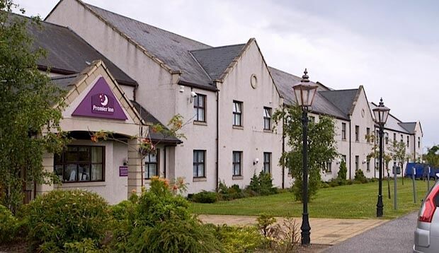 Premier Inn Elgin Exterior photo